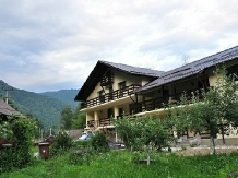 Rural accommodation at  Pensiunea Ciobanelu