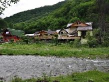 Pensiunea Ciobanelu - accommodation in  Olt Valley, Voineasa, Transalpina (10)