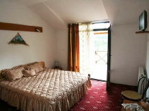 Cabana Veverita - accommodation in  Valea Doftanei (04)