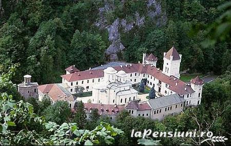 Pensiunea Magnolia - alloggio in  Nord Oltenia (Attivit&agrave; e i dintorni)