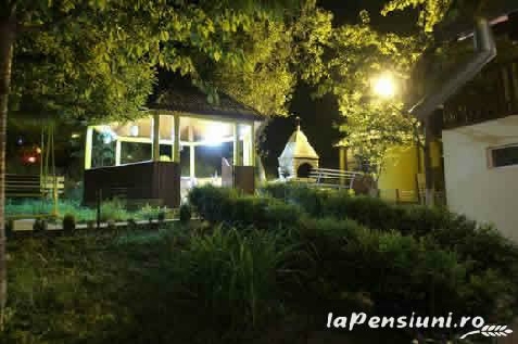 Pensiunea Orhideea - accommodation in  Prahova Valley (Surrounding)