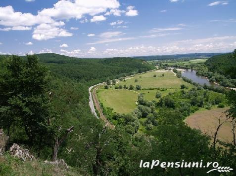 Pensiunea Andrea Maria - accommodation in Sighisoara (Surrounding) Pensiunea Andrea Maria - accommodation in Sighisoara (Surrounding)