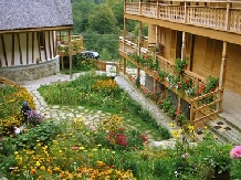 Casa Tisaru - accommodation in  Moldova (08)