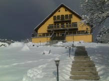 Rural accommodation at  Pensiunea Vulturul