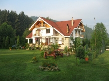 Pensiunea Uzu - accommodation in  Comanesti (13)