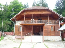 Pensiunea Cerbul - accommodation in  Slanic Moldova (02)