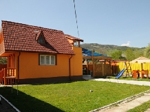 Pensiunea Casa Din Livada - alloggio in  Slanic Moldova (02)