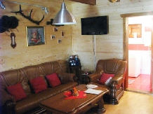 Pensiunea Casa Din Livada - accommodation in  Slanic Moldova (04)