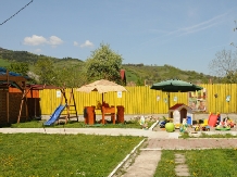 Pensiunea Casa Din Livada - alloggio in  Slanic Moldova (06)