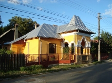 Casa Coca - accommodation in  Slanic Moldova (01)