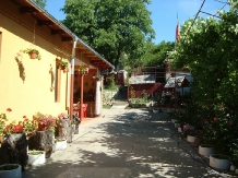 Casa Coca - accommodation in  Slanic Moldova (04)
