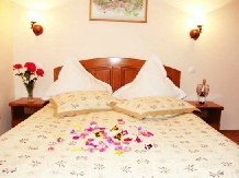 Pensiunea Rosu - accommodation in  Black Sea (10)