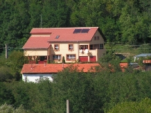 Rural accommodation at  Pensiunea Blue Eyes