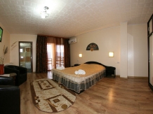 Pensiunea Oliver - accommodation in  Danube Boilers and Gorge, Clisura Dunarii (06)
