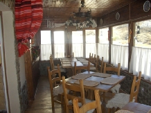 Pensiunea La Izvoare - accommodation in  Oltenia (06)