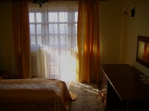 Pensiunea La Izvoare - accommodation in  Oltenia (09)