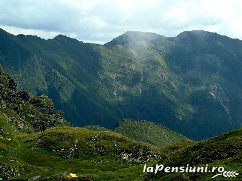 Pensiunea Casa Zmeilor - accommodation in Fagaras and nearby, Sambata (Surrounding) Pensiunea Casa Zmeilor - accommodation in Fagaras and nearby, Sambata (Surrounding)
