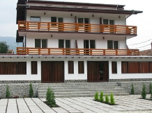 Pensiunea Amada - accommodation in  Muscelului Country (02)