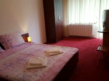 Pensiunea Sandra - accommodation in  Cernei Valley, Herculane (07)