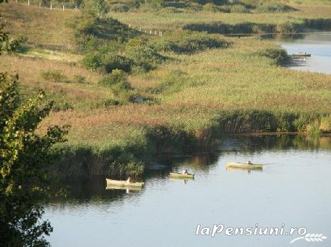 Pensiunea Lacul Stiucii - accommodation in  Transylvania (Surrounding)