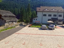 Pensiunea Corola - accommodation in  Ceahlau Bicaz (08)