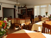 Pensiunea Mirabilandia - accommodation in  Apuseni Mountains, Valea Draganului (11)