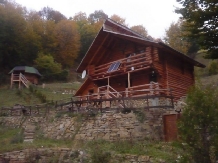 Cabana Izvorul Bucuriei - accommodation in  Brasov Depression, Buzau Valley (05)