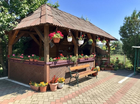 Pensiunea Confort - accommodation in Bucovina (Surrounding) Pensiunea Confort - accommodation in Bucovina (Surrounding)