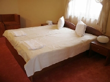 Pensiunea A&B - accommodation in  Transylvania (10)
