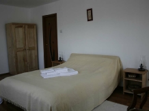 Pensiunea Casa Cu Flori - accommodation in  Bucovina (13)