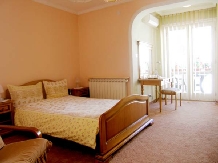 Pensiunea Curtea Bavareza - accommodation in  Transylvania (09)