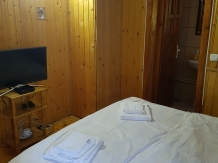 Cabana Poienita - accommodation in  Fagaras and nearby, Sambata (03)