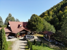 Cabana Poienita - accommodation in  Fagaras and nearby, Sambata (25)