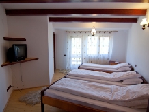 Pensiunea Coroana Reginei - accommodation in  Rucar - Bran, Moeciu, Bran (11)