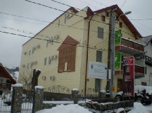 Pensiunea Casuta cu Ponei - accommodation in  Rucar - Bran, Moeciu (01)