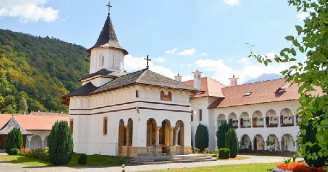 Pensiunea Poiana Izvorului - accommodation in  Fagaras and nearby, Sambata (Surrounding)