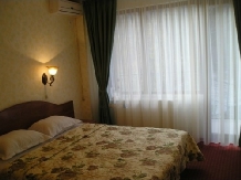 Pensiunea Select - accommodation in  Cernei Valley, Herculane (02)
