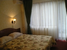 Pensiunea Select - accommodation in  Cernei Valley, Herculane (02)