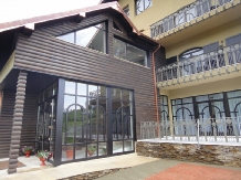 Pensiunea El Quatro Boutique - accommodation in  Gura Humorului, Voronet, Bucovina (12)