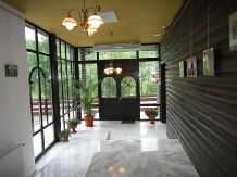 Pensiunea El Quatro Boutique - accommodation in  Gura Humorului, Voronet, Bucovina (25)