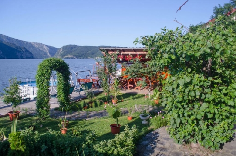 Vila Ana Serena - accommodation in  Danube Boilers and Gorge, Clisura Dunarii (Surrounding)