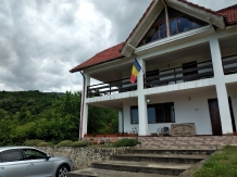Pensiunea 3 Fantani - accommodation in  North Oltenia (06)