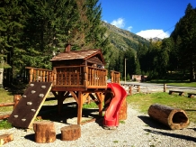 Cabana Conacul Ursului - accommodation in  Fagaras and nearby, Transfagarasan (05)