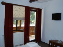 Cabana Conacul Ursului - accommodation in  Fagaras and nearby, Transfagarasan (15)