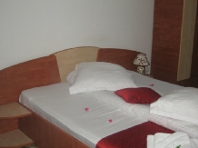 Pensiunea Eden - accommodation in  Cernei Valley, Herculane (23)