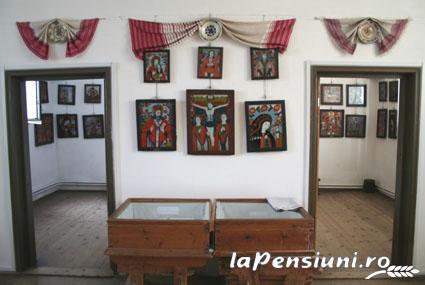 Pensiunea Nicoleta - alloggio in Dintorni di Sibiu (Attività e i dintorni) Pensiunea Nicoleta - alloggio in Dintorni di Sibiu (Attività e i dintorni)