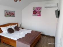 Pensiunea Ioana - accommodation in  Fagaras and nearby, Muscelului Country (19)