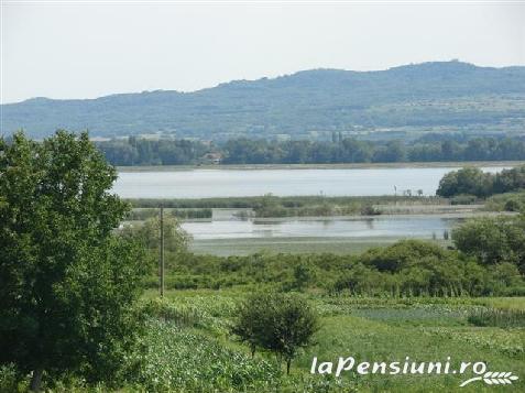 Vila Gina - alloggio in Gola del Danubio, Clisura Dunarii (Attività e i dintorni) Vila Gina - alloggio in Gola del Danubio, Clisura Dunarii (Attività e i dintorni)