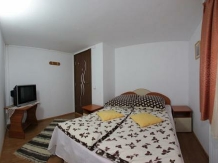 Casa Codescu - accommodation in  Buzau Valley (11)
