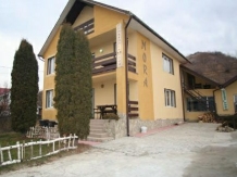 Pensiunea Nora Turism - accommodation in  Ceahlau Bicaz (01)